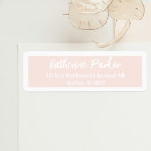 Minimale eenvoudige, moderne peach-pulp en wit etiket