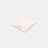 Minimale eenvoudige naam op roze blush post-it® notes (Schuin)