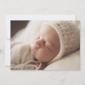 Minimale Eenvoudige Zwart Wit Foto Baby Geboorte Aankondiging (Achterkant)