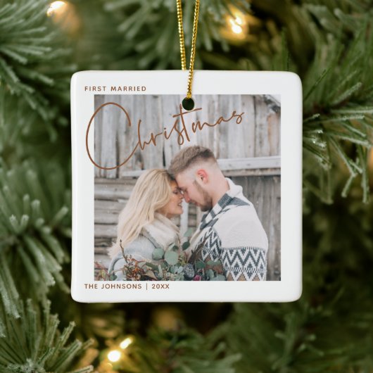 Minimale eerste gehuwde kerstfoto keramisch ornament (Boom)