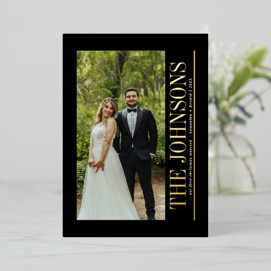 Minimale eerste kerst getrouwde foto Passen getrou Folie Feestdagenkaart (Staand Voorkant)