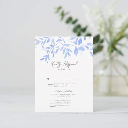 Minimale elegant blauw geschilderd porselein RSVP kaartje (Staand voorkant)