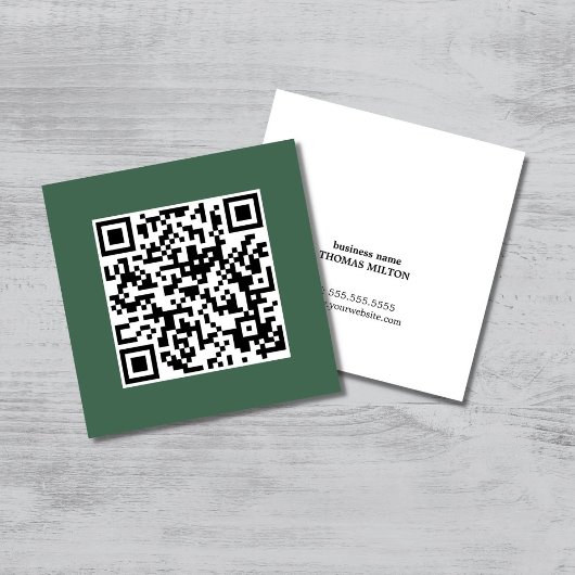 Minimale Elegant Green QR Code Consultant Vierkante Visitekaartje