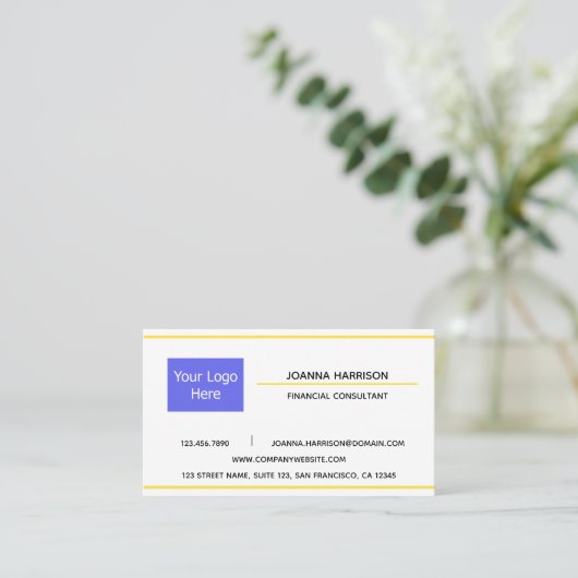 Minimale Elegant White Logo Shiny Gold Lines Visitekaartje (Staand voorkant)