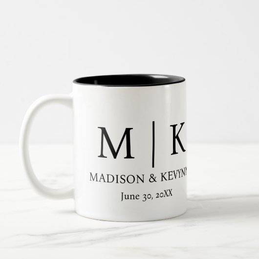 Minimale en elegante zwarte en witte monogram brui tweekleurige koffiemok (Links)