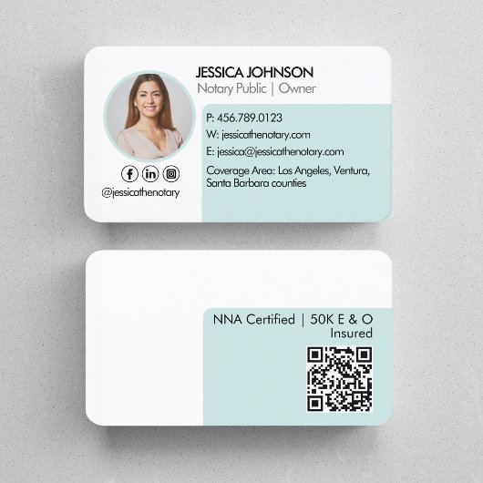 Minimale en moderne QR-code voor deegwaren Visitekaartje