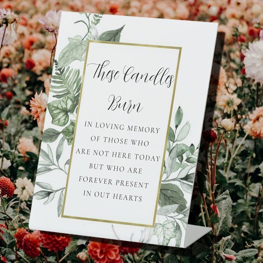 Minimale eucalyptus in het logo van het geheugen reclamebord met voetstuk