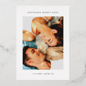 Minimale fancy script "Save The Date" trouwfoto Folie Uitnodiging (Achterkant)