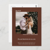 Minimale foto Chestnut Brown Wedding RSVP Briefkaart (Voorkant / Achterkant)