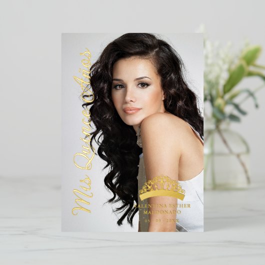 Minimale foto-Fancy kalligrafie bij Crown Quinceañ Folie Uitnodiging (Staand Voorkant)