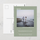Minimale foto Modern Sage Green Wedding RSVP Briefkaart (Voorkant / Achterkant)