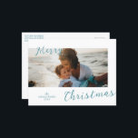 Minimale foto moderne kerst feestdagenkaart<br><div class="desc">Het moderne kerst briefkaart met een eenvoudig en minimaal ontwerp met "Merry Christmas" in een leuke aqua blue script typografie die je favoriete landschapsfoto enigszins overlapt.</div>