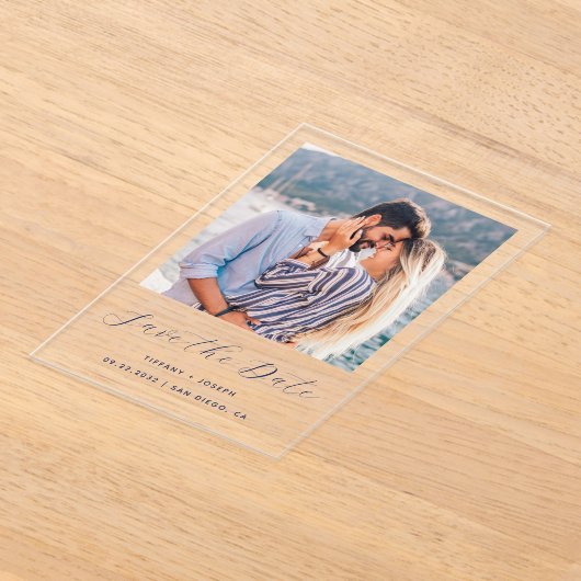 Minimale foto Navy Blue Script Bewaar de datum Acryl Uitnodigingen (Laagn)