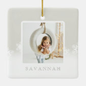 Minimale foto Powder Grey & Snowflake Keramisch Ornament (Achterkant)