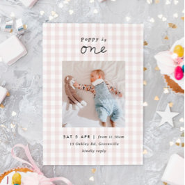 Minimale foto roze Gingham 1st Birthday Invite Kaart
