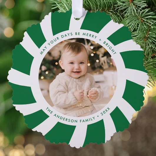 Minimale foto van groene en witte peppermint ornament kaart