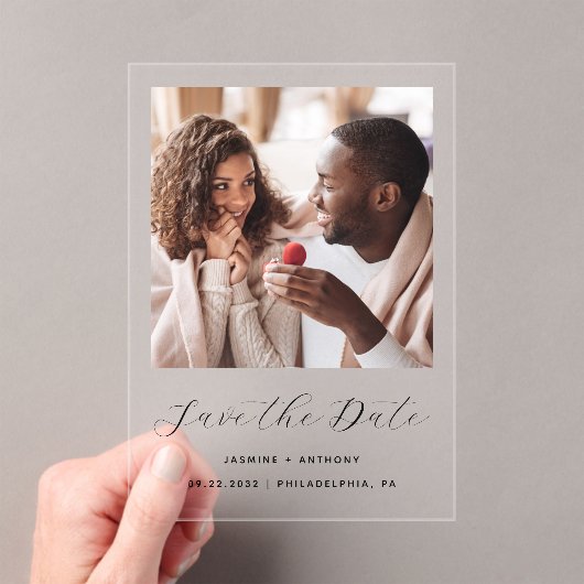 Minimale Foto Zwart Script Wedding Sla de datum op Acryl Uitnodigingen (Insitu (Draagbaar))