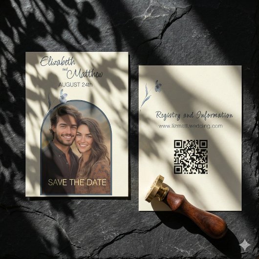 Minimale Gebogen Blauwe Bloemige Crème Foto Bruilo Save The Date