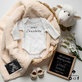 Minimale genderneutrale zwangerschapsaankondiging kaart