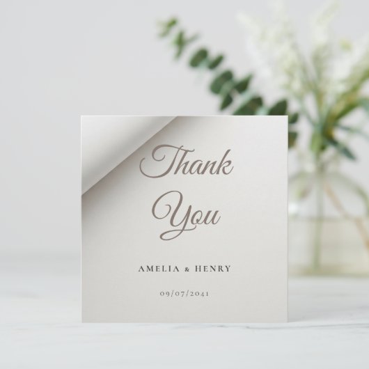 Minimale gevouwen schaduw bruiloft dank u kaart (Staand voorkant)
