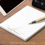 Minimale Gold-Initialen voor modern Script Monogra Notitieblok<br><div class="desc">Aangepast modern notitieblok met eenvoudige initialen voor het script voor calligrafie of monogram en naam in zwart en goud. WIJZIGINGEN: De stijl, de kleur, de grootte en de plaatsing van de tekstdoopvont kunnen worden veranderd door verder onder de PERSONALISERING sectie voor een douaneblik te klikken of door de ontwerper via...</div>