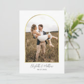 Minimale Gold Photo Arch Script Typography Wedding Kaart (Staand voorkant)