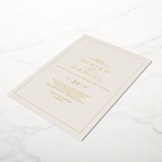 Minimale goudolie | Ivory Casual Weddenschap Folie Uitnodiging (Gedraaid)