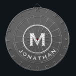 Minimale grijze klassieke monogram dartbord<br><div class="desc">Moderne dart board in grijs met klassiek bloktypografie initiaal en naam in wit. Personaliseer met naam en initiaal.</div>