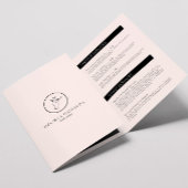 Minimale handbediende en roze laserbrochure drieluik kaart