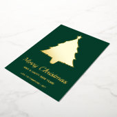 Minimale kerstboomvorm met tekst op groen folie feestdagenkaart (Gedraaid)