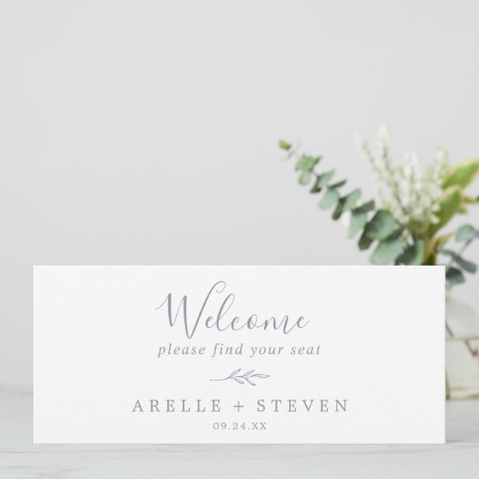 Minimale lebben | Dusty Blue Seating Chart Header (Staand voorkant)