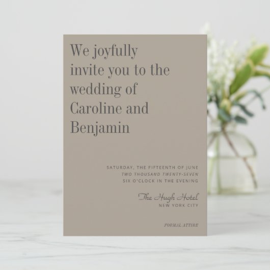 Minimale legant Taupe en Gray Modern Wedding Kaart (Staand voorkant)