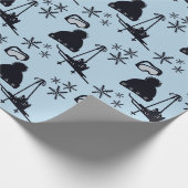 Minimale, leuke ski-design op blauw cadeaupapier (Hoek)