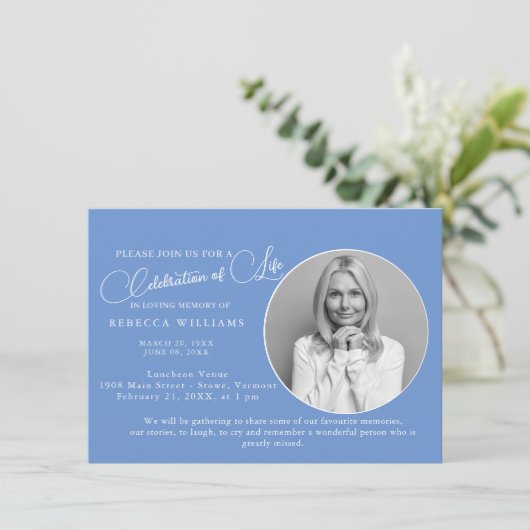 Minimale lichtblauwe viering van levenslange uitno kaart (Staand voorkant)