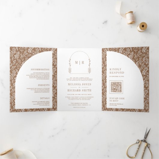 Minimale lijn Art Leaf Arch Beige Bruiloft Drieluik Uitnodiging (Binnen)