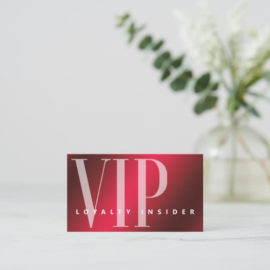 Minimale Luxe Ruby Red VIP Klantenkaartje (Staand voorkant)