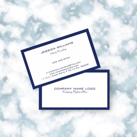 Minimale marineblauwe grens op wit visitekaartje