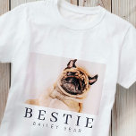 Minimale Modern Chic Pet Bestie BFF Foto T-shirt<br><div class="desc">Het ontwerp bestaat uit een leuke en speelse typografie met een sans serif- en serif-lettertype. Voeg een douanefoto toe.</div>