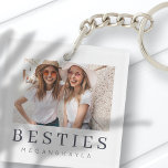 Minimale Moderne Best Friends BFF Foto Sleutelhanger<br><div class="desc">Het ontwerp bestaat uit een leuke en speelse typografie met een sans serif- en serif-lettertype. Voeg een douanefoto toe.</div>