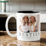 Minimale Moderne Best Friends BFF Foto Tweekleurige Koffiemok<br><div class="desc">Het ontwerp bestaat uit een leuke en speelse typografie met een sans serif- en serif-lettertype. Voeg een douanefoto toe.</div>