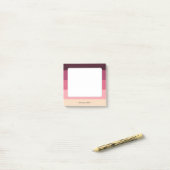 Minimale moderne cute trendy kleurblok-roze post-it® notes (Op bureau)