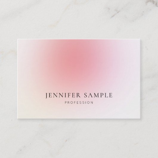 Minimale moderne elegante lichtroze kleurenluxe visitekaartje (Voorkant)