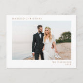 Minimale moderne foto Getrouwd Kerstmis Wit Goud Feestdagenkaart (Voorkant)