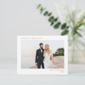 Minimale moderne foto Getrouwd Kerstmis Wit Goud Feestdagenkaart (Staand voorkant)