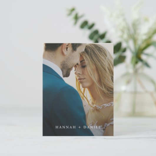 Minimale moderne foto Save the Date Wedding Uitnodiging Briefkaart (Staand voorkant)