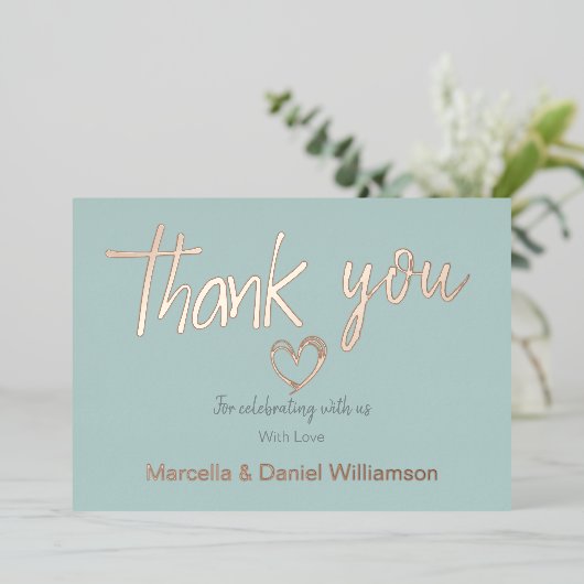 Minimale Moderne Hart- en Script Weddenschap Folie Uitnodiging (Staand Voorkant)