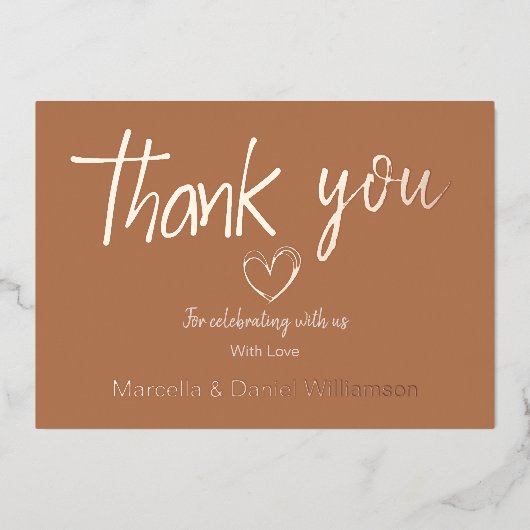 Minimale moderne hart- en scripttrouwkaart folie uitnodiging (Voorkant)