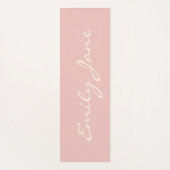 Minimale moderne kalligrafie Blush roze naam Yogamat (Voorkant)