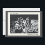 Minimale Moderne Kool Gray Hanukkah Foto Feestdagenkaart<br><div class="desc">Minimalistisch Modern Charcoal Gray Hanukkah Photo Holiday Kaart</div>