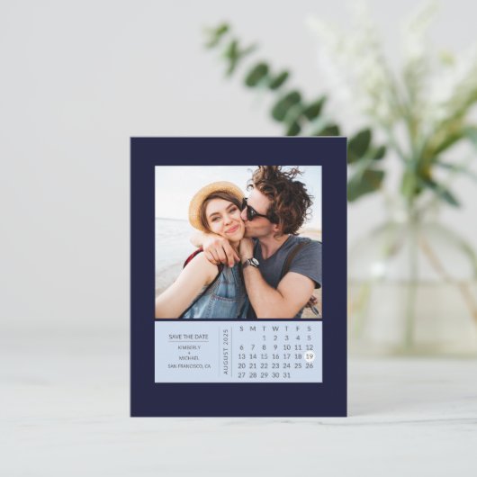 Minimale moderne minikalender waarop de datum-foto save the date (Staand voorkant)
